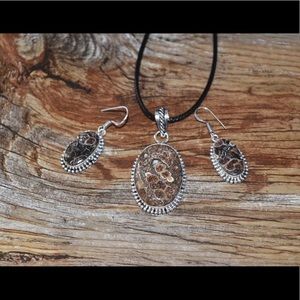 Fossilized Turitella Agate Pendant & Earrings